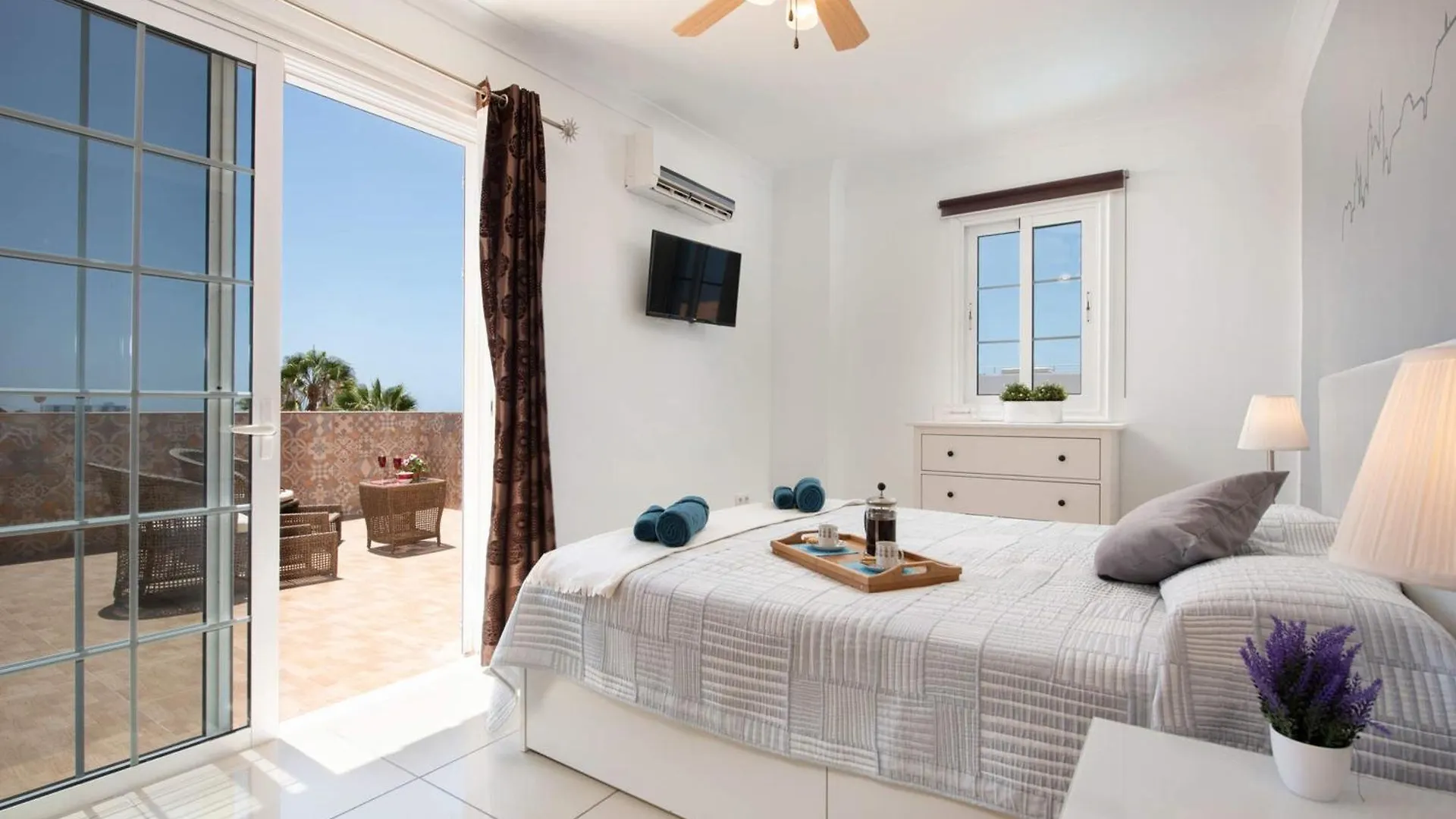 Villa Naranja Mit Beheiztem Pool Und Meerblick Callao Salvaje 0*,  Spain
